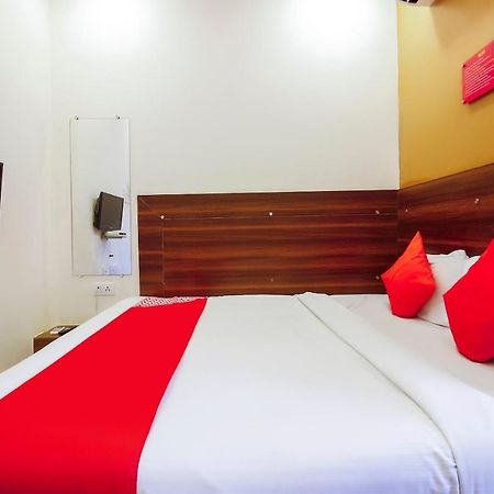 Oyo Hotel Saba Service Apartments Near Birla Mandir Haydarabad Dış mekan fotoğraf