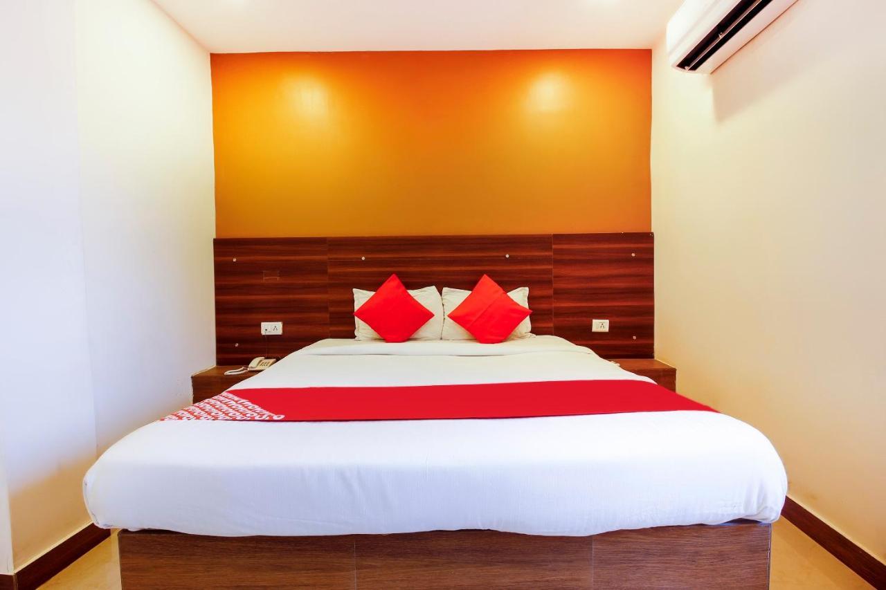 Oyo Hotel Saba Service Apartments Near Birla Mandir Haydarabad Dış mekan fotoğraf